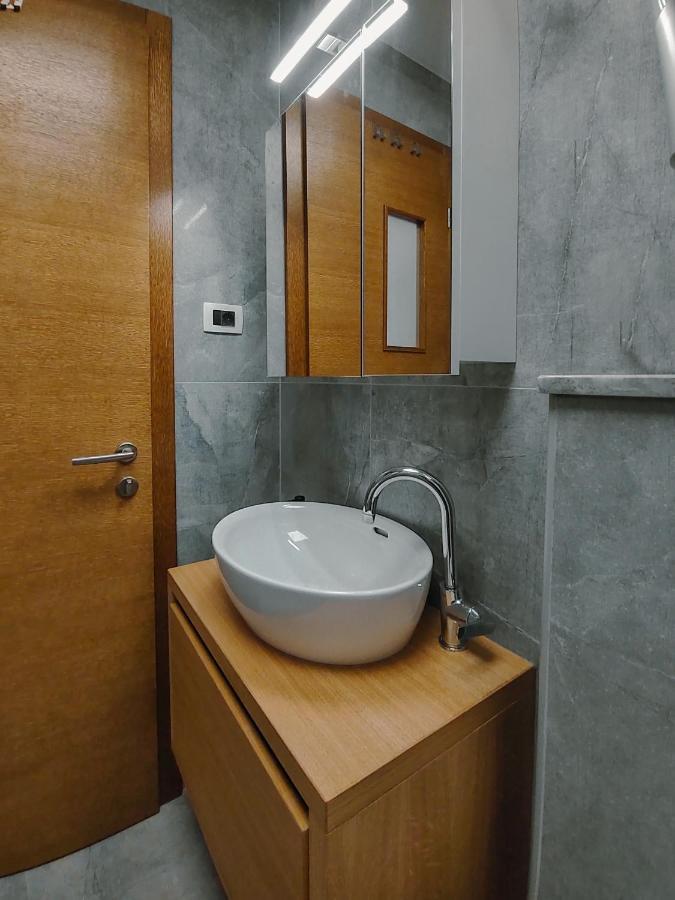 Studio Apartment Above Promenade W Terrace & Parking غاباس المظهر الخارجي الصورة