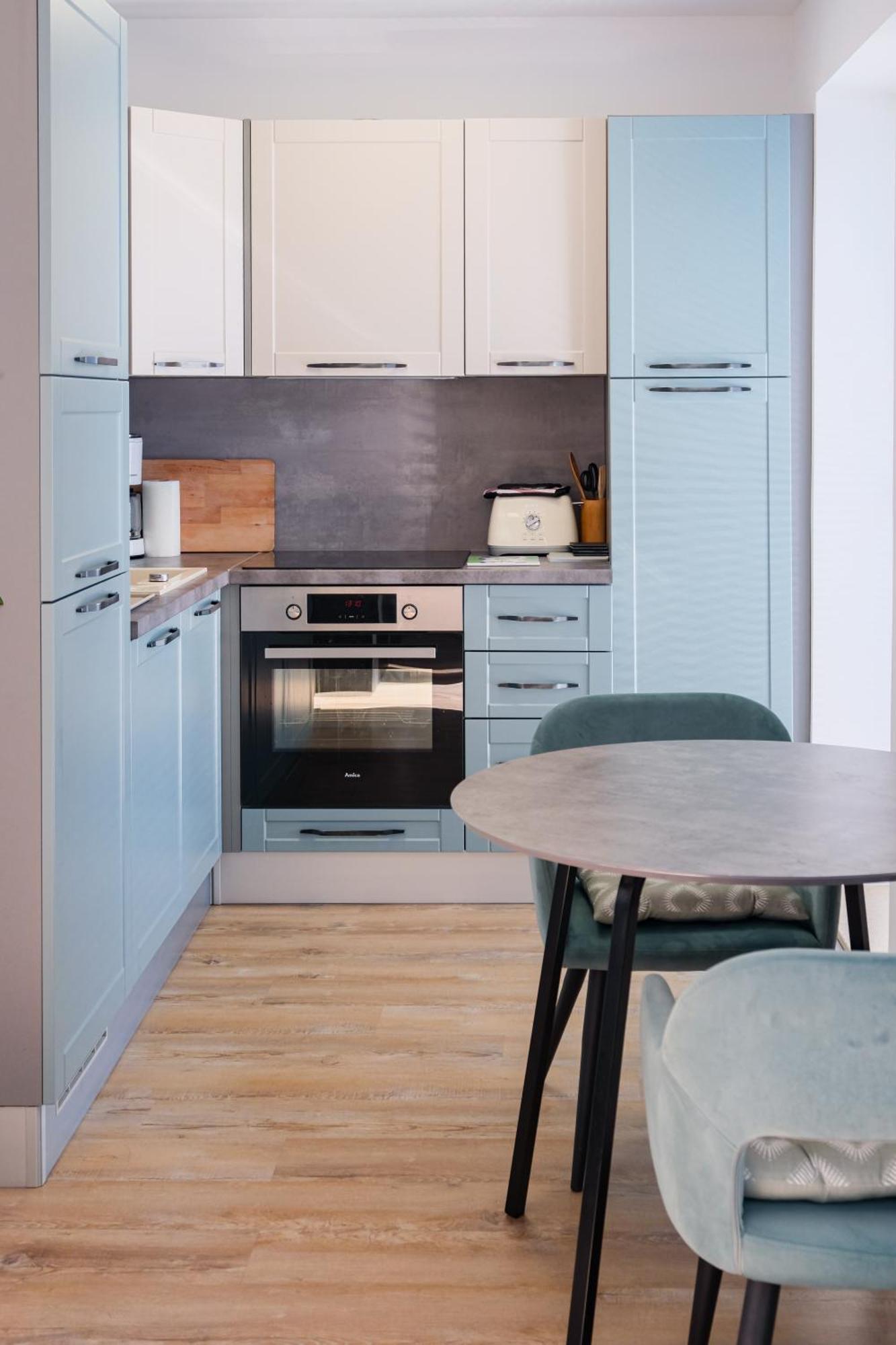 Studio Apartment Above Promenade W Terrace & Parking غاباس المظهر الخارجي الصورة
